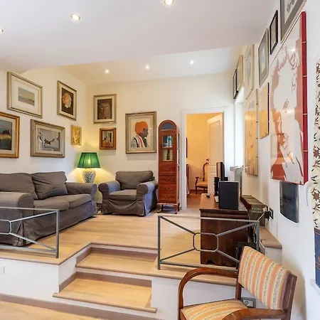 Nice And Quiet Flat In San Giovanni * روما