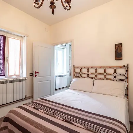 Nice And Quiet Flat In San Giovanni * روما