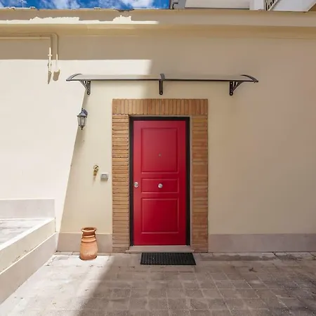 Nice And Quiet Flat In San Giovanni Roma