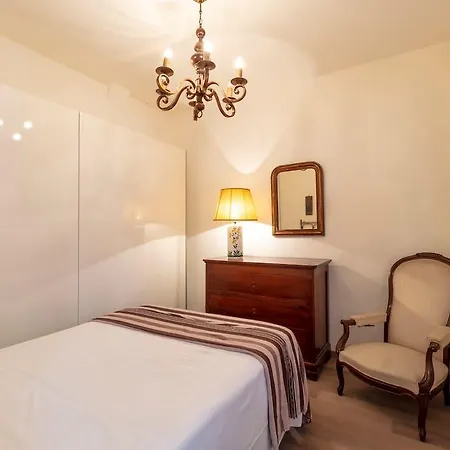Nice And Quiet Flat In San Giovanni Roma